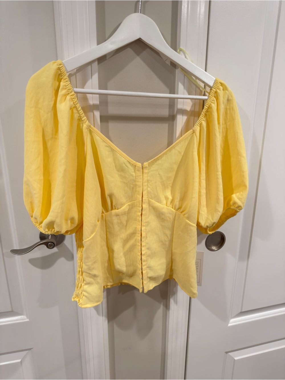 Brand New Sienna Sky Yellow Smocked Puff Sleeve Crop Top Women's Large
